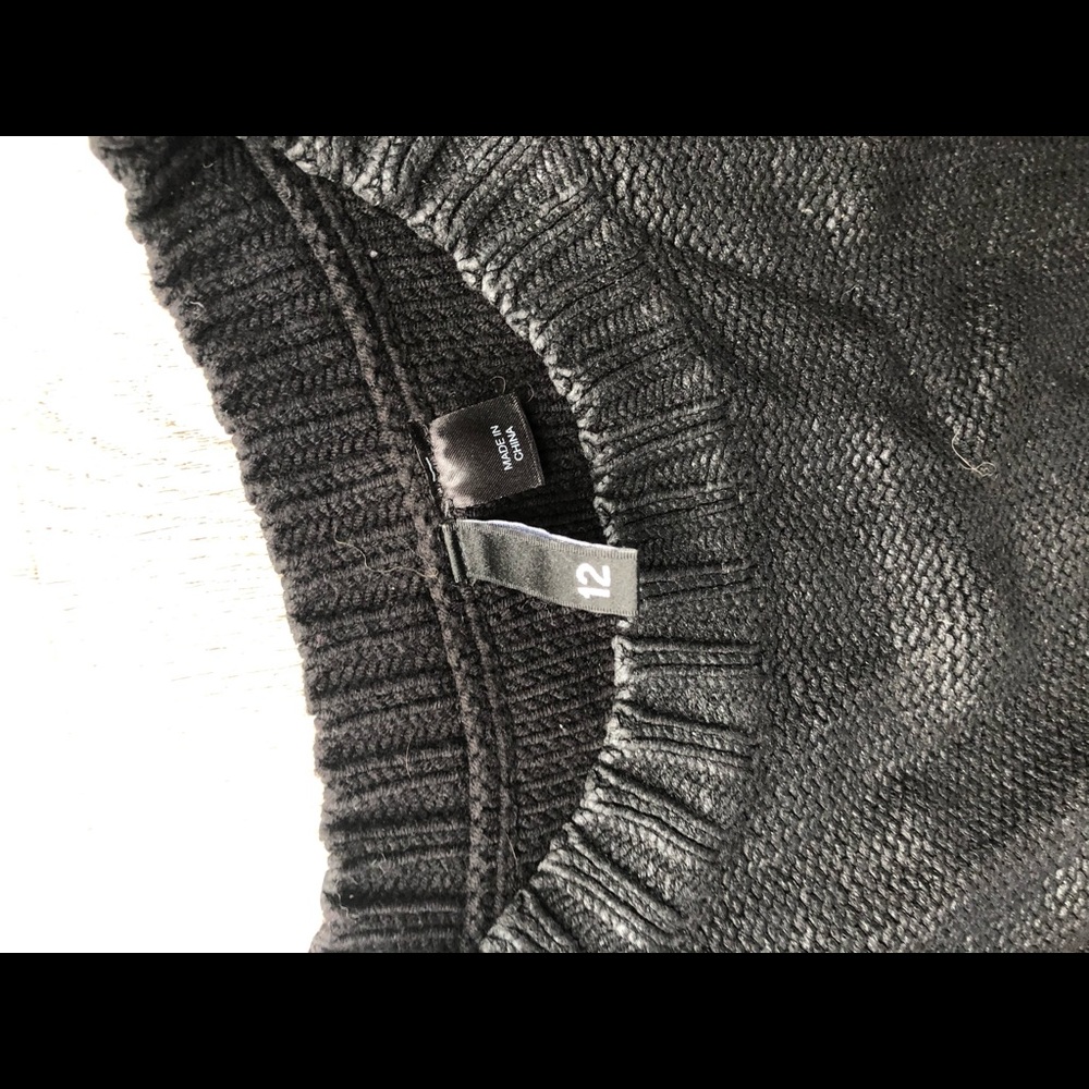 Sweater - Picture 2 of 3